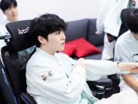 Rookie回归赛场，比分优势明显首场状态亮眼，G2观众沸腾！的简单介绍