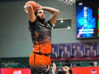 包含CBA常规赛赛程吃紧；福建男篮训练课后篮板制胜；形势明朗；更衣室氛围转暖的词条