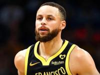  库里连续11场30+ 